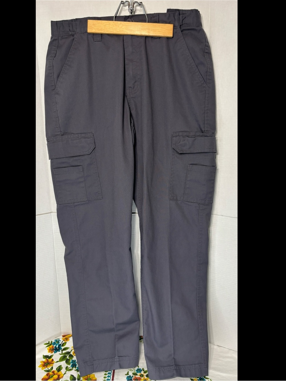 Tradesmax Pro Men's Grey Cargo Pants Relaxed Utility Fit Straight Leg 32X32